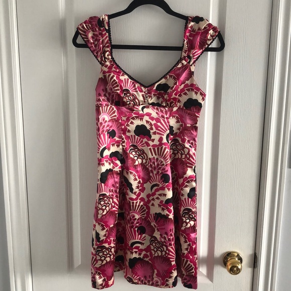 Printed pink satin dress - Picture 1 of 6